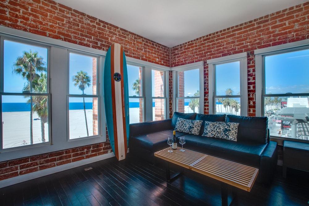 Hotel Venice Breeze 3*