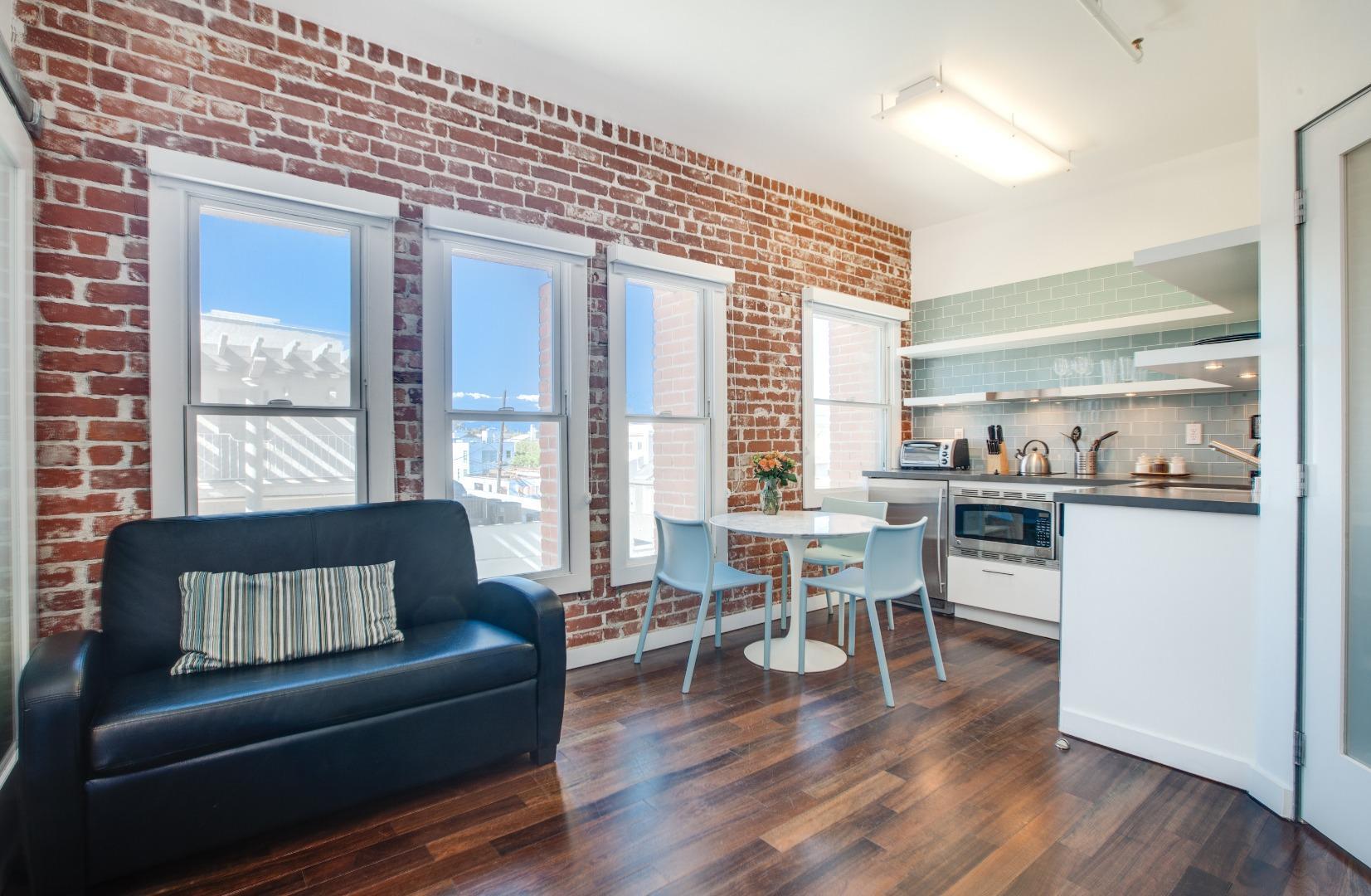 Venice Breeze Hotel