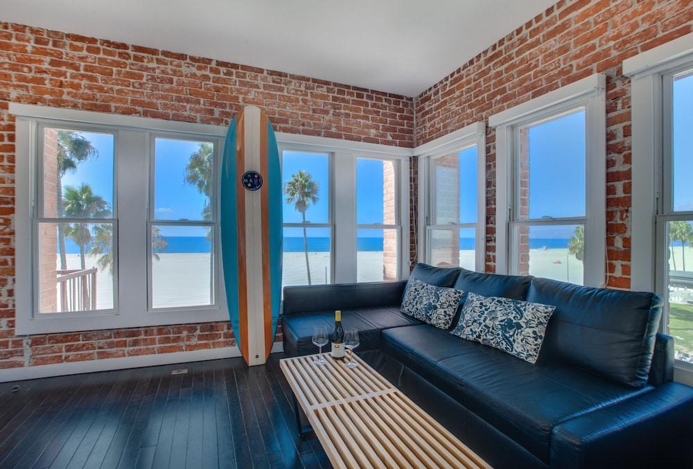 Hotel Venice Breeze